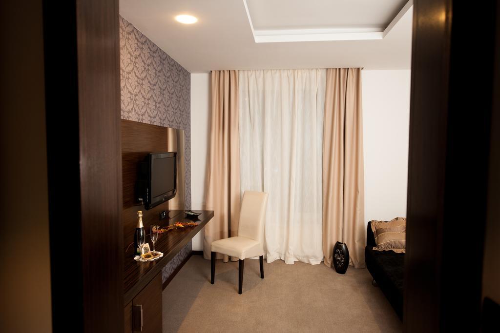Gold Club Hotel & Casino Ajdovščina Szoba fotó