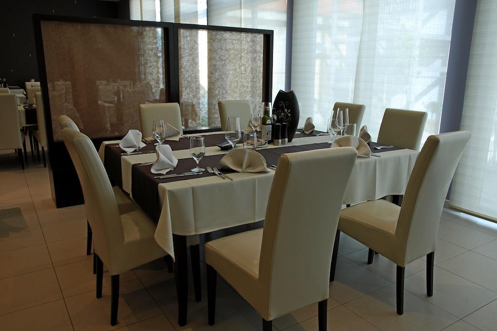 Gold Club Hotel & Casino Ajdovščina Kültér fotó