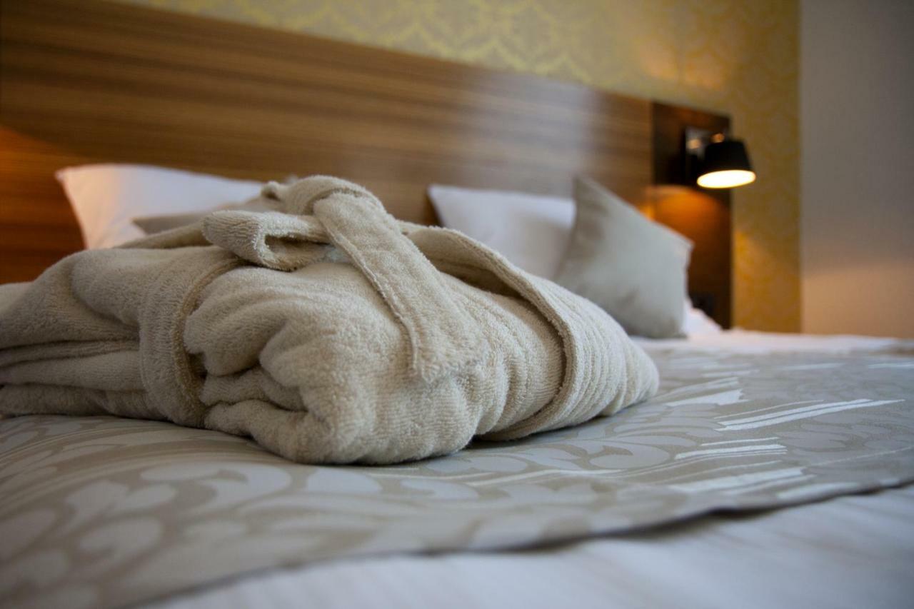 Gold Club Hotel & Casino Ajdovščina Kültér fotó